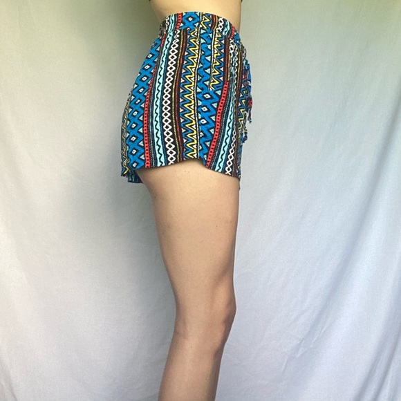 Bebop Medium Patterned Shorts - Picture 5 of 6